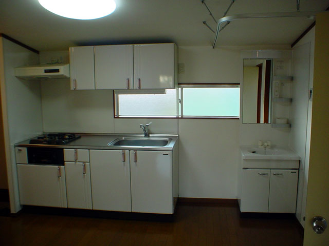 西東京市のアパート システムキッチンにして雰囲気一新