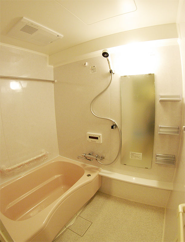 古くなった浴室をTOTOのシステムバスにリフォーム