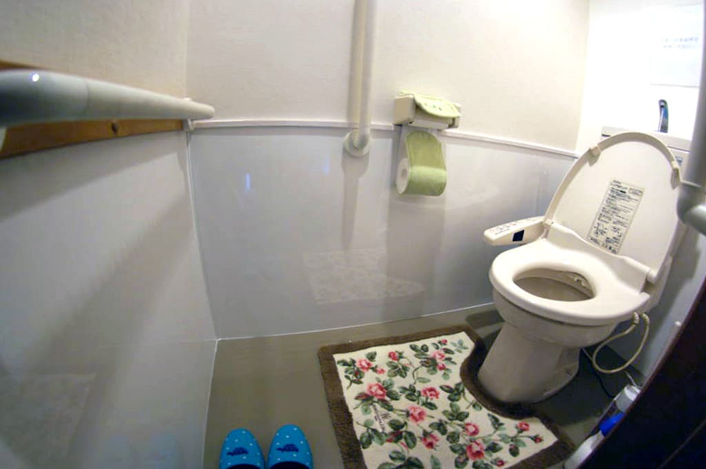 マンションの一室にあるテナントのトイレ改修事例