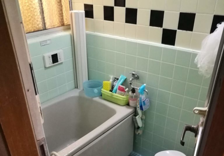 中古住宅の全面改装の一環で浴室リフォーム