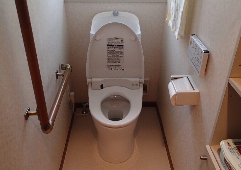 １階 ２階のトイレをまとめてリフォーム