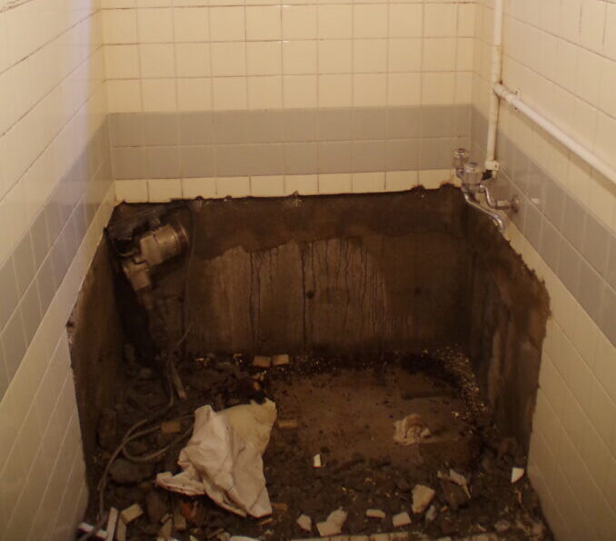 自宅を暖かいスペースへ　断熱改修の第１歩に浴室リフォーム